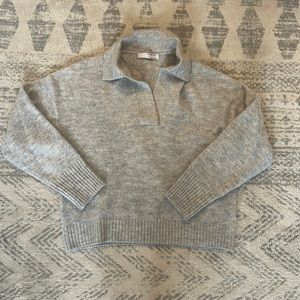 Open collar grey sweater- size M